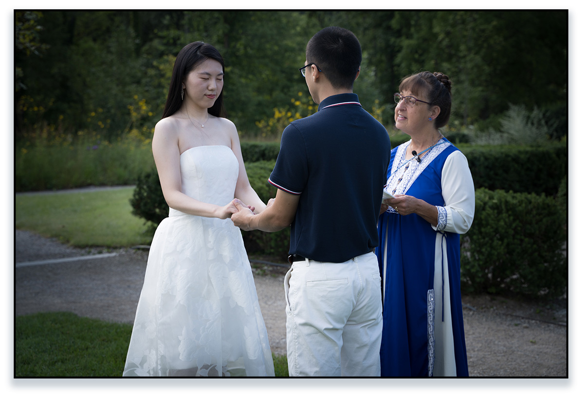 Uof M Botanic Garden Wedding with Trudi Cooper Wedding Officiant